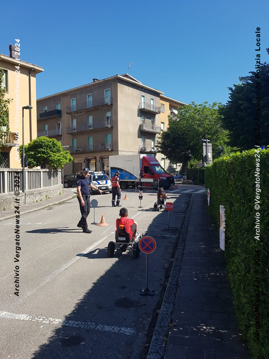 VN24_19791231_Vergato_Polizia Locale_Scuole_009